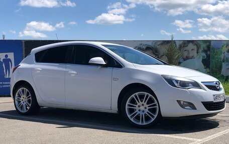 Opel Astra J, 2011 год, 785 000 рублей, 27 фотография