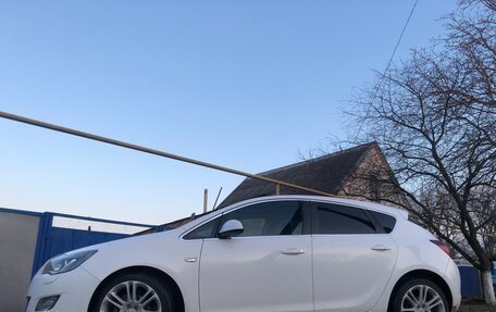 Opel Astra J, 2011 год, 785 000 рублей, 32 фотография