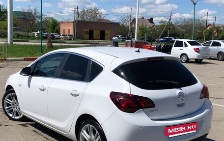 Opel Astra J, 2011 год, 785 000 рублей, 23 фотография