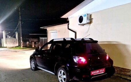 Mitsubishi Outlander III рестайлинг 3, 2006 год, 680 000 рублей, 3 фотография