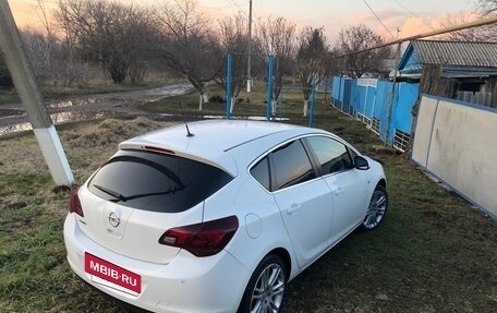 Opel Astra J, 2011 год, 785 000 рублей, 31 фотография