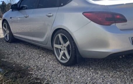 Opel Astra J, 2013 год, 780 000 рублей, 5 фотография