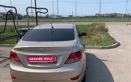 Hyundai Solaris II рестайлинг, 2011 год, 850 000 рублей, 9 фотография