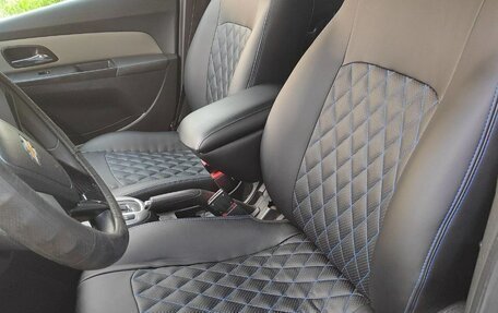 Chevrolet Cruze II, 2013 год, 700 000 рублей, 8 фотография