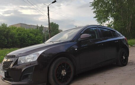 Chevrolet Cruze II, 2013 год, 700 000 рублей, 10 фотография