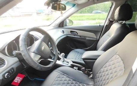 Chevrolet Cruze II, 2013 год, 700 000 рублей, 2 фотография