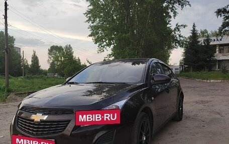 Chevrolet Cruze II, 2013 год, 700 000 рублей, 3 фотография