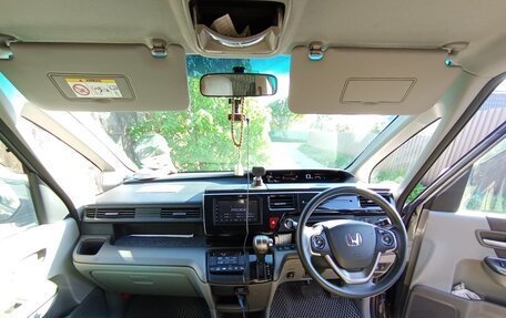 Honda Stepwgn IV, 2015 год, 1 720 000 рублей, 4 фотография