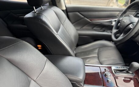 Infiniti Q70 I, 2015 год, 2 140 000 рублей, 15 фотография