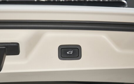 Land Rover Range Rover IV рестайлинг, 2016 год, 5 999 000 рублей, 33 фотография