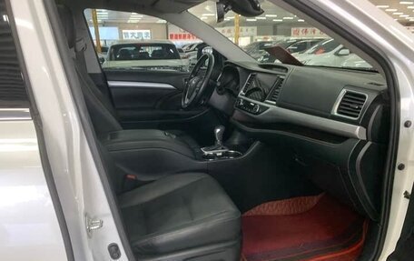 Toyota Highlander III, 2021 год, 3 370 000 рублей, 5 фотография