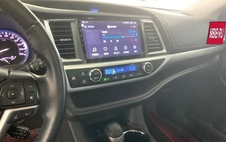 Toyota Highlander III, 2021 год, 3 370 000 рублей, 11 фотография