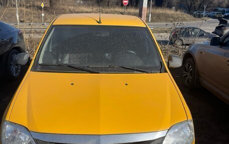 Renault Logan I, 2015 год, 300 000 рублей, 4 фотография