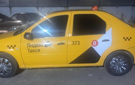 Renault Logan I, 2015 год, 300 000 рублей, 3 фотография