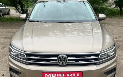 Volkswagen Tiguan II, 2018 год, 2 950 000 рублей, 1 фотография
