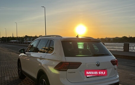 Volkswagen Tiguan II, 2017 год, 2 930 000 рублей, 3 фотография