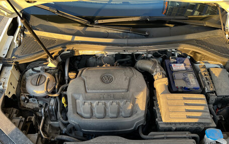 Volkswagen Tiguan II, 2017 год, 2 930 000 рублей, 12 фотография