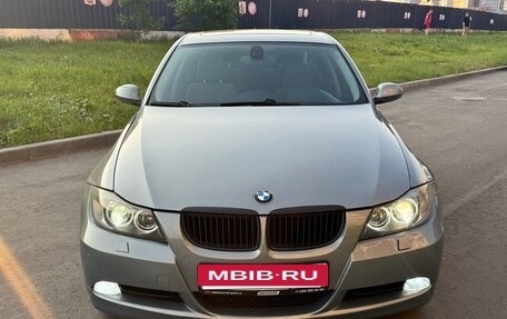 BMW 3 серия, 2005 год, 695 000 рублей, 3 фотография