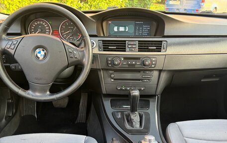 BMW 3 серия, 2005 год, 695 000 рублей, 18 фотография