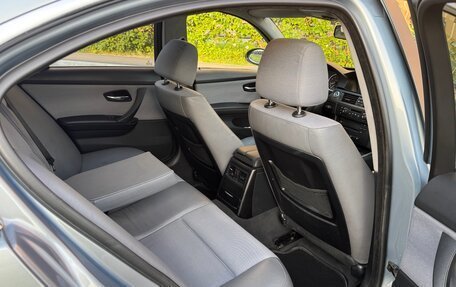 BMW 3 серия, 2005 год, 695 000 рублей, 21 фотография