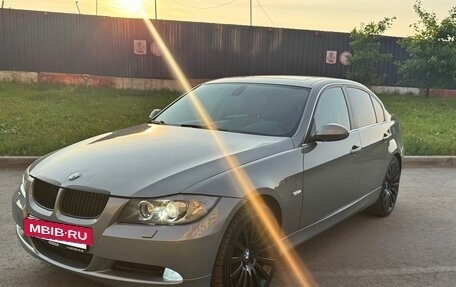 BMW 3 серия, 2005 год, 695 000 рублей, 16 фотография