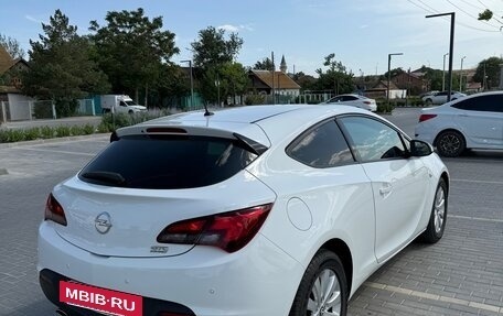 Opel Astra J, 2013 год, 1 050 000 рублей, 2 фотография