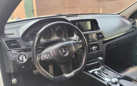 Mercedes-Benz E-Класс, 2010 год, 1 650 000 рублей, 15 фотография