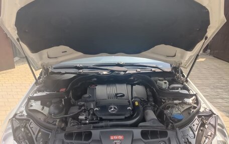 Mercedes-Benz E-Класс, 2010 год, 1 650 000 рублей, 21 фотография