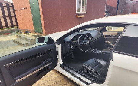 Mercedes-Benz E-Класс, 2010 год, 1 650 000 рублей, 16 фотография