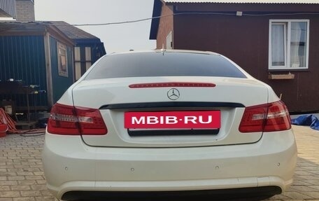 Mercedes-Benz E-Класс, 2010 год, 1 650 000 рублей, 10 фотография