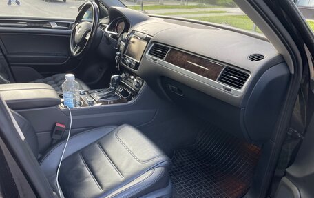 Volkswagen Touareg III, 2011 год, 2 500 000 рублей, 8 фотография
