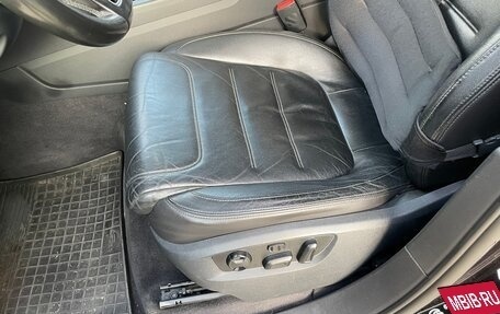Volkswagen Touareg III, 2011 год, 2 500 000 рублей, 6 фотография
