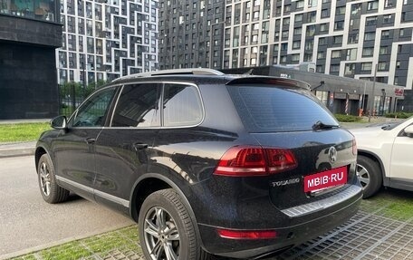 Volkswagen Touareg III, 2011 год, 2 500 000 рублей, 4 фотография
