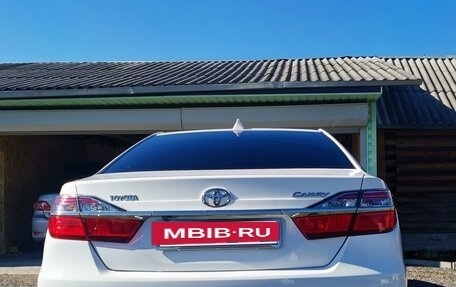 Toyota Camry, 2015 год, 2 299 000 рублей, 3 фотография