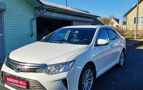 Toyota Camry, 2015 год, 2 299 000 рублей, 7 фотография