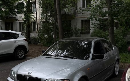 BMW 3 серия, 2004 год, 750 000 рублей, 13 фотография