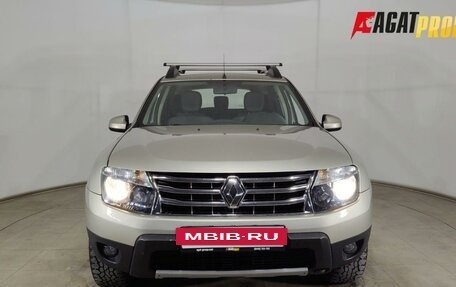 Renault Duster I рестайлинг, 2014 год, 925 000 рублей, 2 фотография