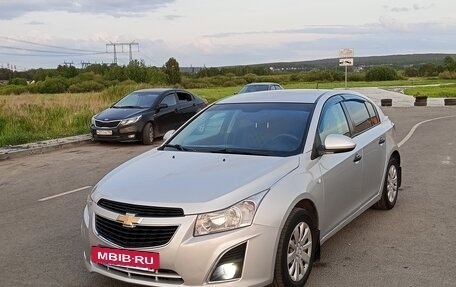 Chevrolet Cruze II, 2013 год, 870 000 рублей, 2 фотография