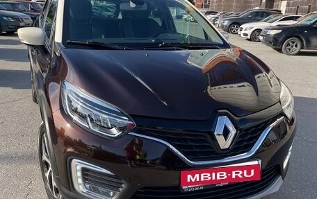 Renault Kaptur I рестайлинг, 2018 год, 1 780 000 рублей, 8 фотография