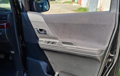Toyota Vellfire I, 2008 год, 2 370 000 рублей, 11 фотография