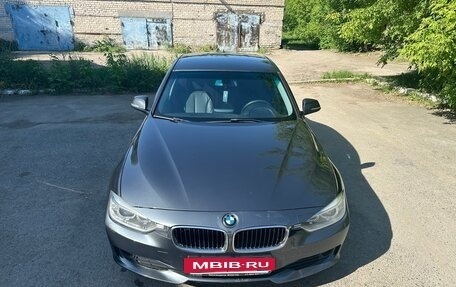 BMW 3 серия, 2013 год, 1 300 000 рублей, 2 фотография