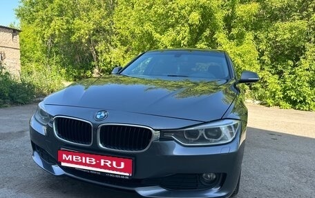 BMW 3 серия, 2013 год, 1 300 000 рублей, 3 фотография