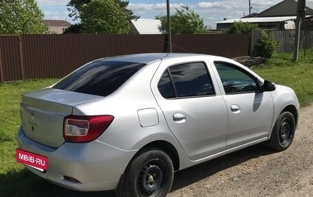 Renault Logan II, 2018 год, 650 000 рублей, 2 фотография