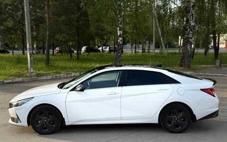 Hyundai Elantra, 2021 год, 2 400 000 рублей, 6 фотография