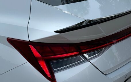 Hyundai Elantra, 2021 год, 2 400 000 рублей, 12 фотография