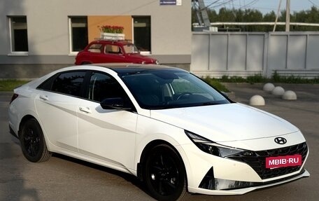 Hyundai Elantra, 2021 год, 2 400 000 рублей, 5 фотография