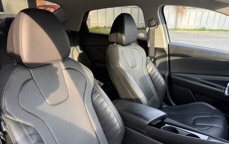 Hyundai Elantra, 2021 год, 2 400 000 рублей, 21 фотография