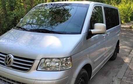 Volkswagen Multivan T5, 2008 год, 1 700 000 рублей, 3 фотография