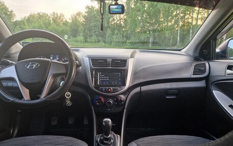 Hyundai Solaris II рестайлинг, 2014 год, 1 070 000 рублей, 7 фотография