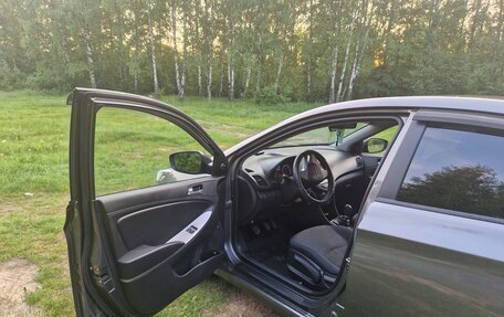 Hyundai Solaris II рестайлинг, 2014 год, 1 070 000 рублей, 6 фотография